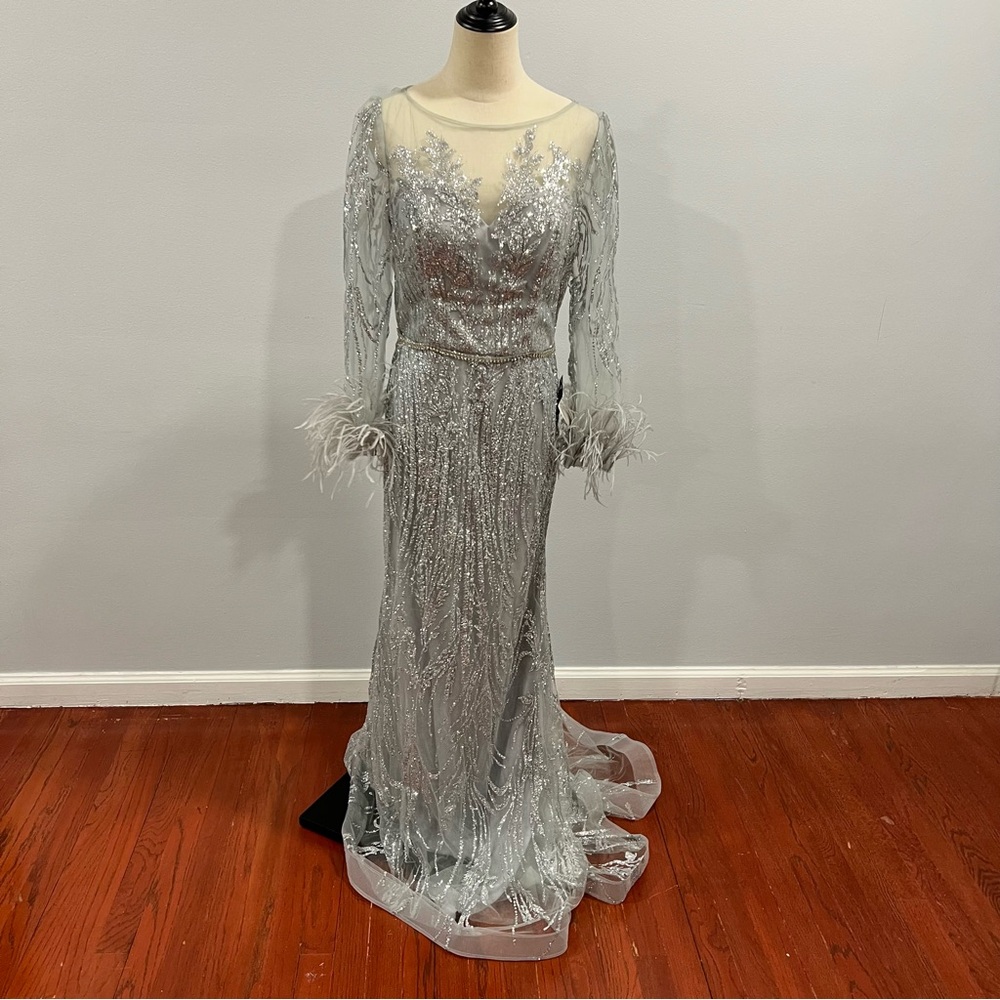 CINDERELLA DIVINE Fitted Long Glitter Evening Dress With Feathers Sleeves - Picture 7 of 16